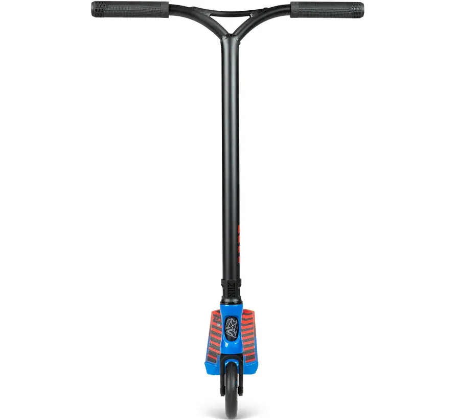 Patinete acrobático MGP Origin 450: un patinete de estilo libre robusto con ruedas Turbine de 110 mm y una configuración duradera lista para el parque.