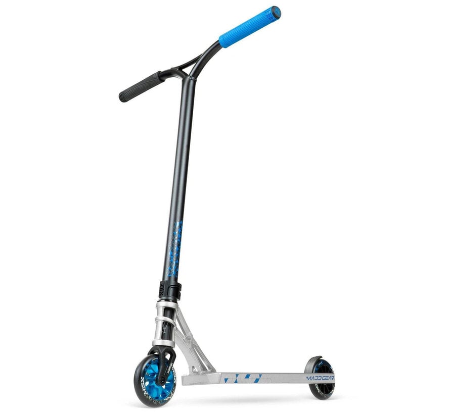 Monopattino acrobatico MGP MGX 500 – monopattino freestyle con ruote da 120 mm, pedana in alluminio e assetto da park ad alte prestazioni.
