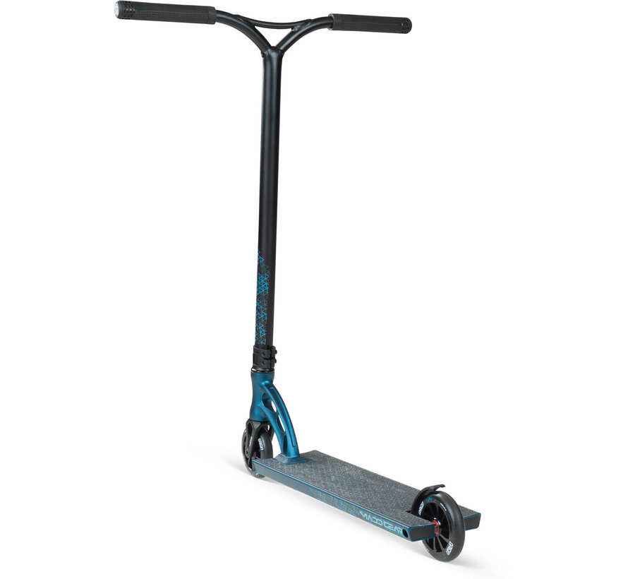 MGP Origin 550 Stunt Scooter – extra wide park freestyle scooter with 5.5” deck, 110 mm Turbine wheels and maximum control