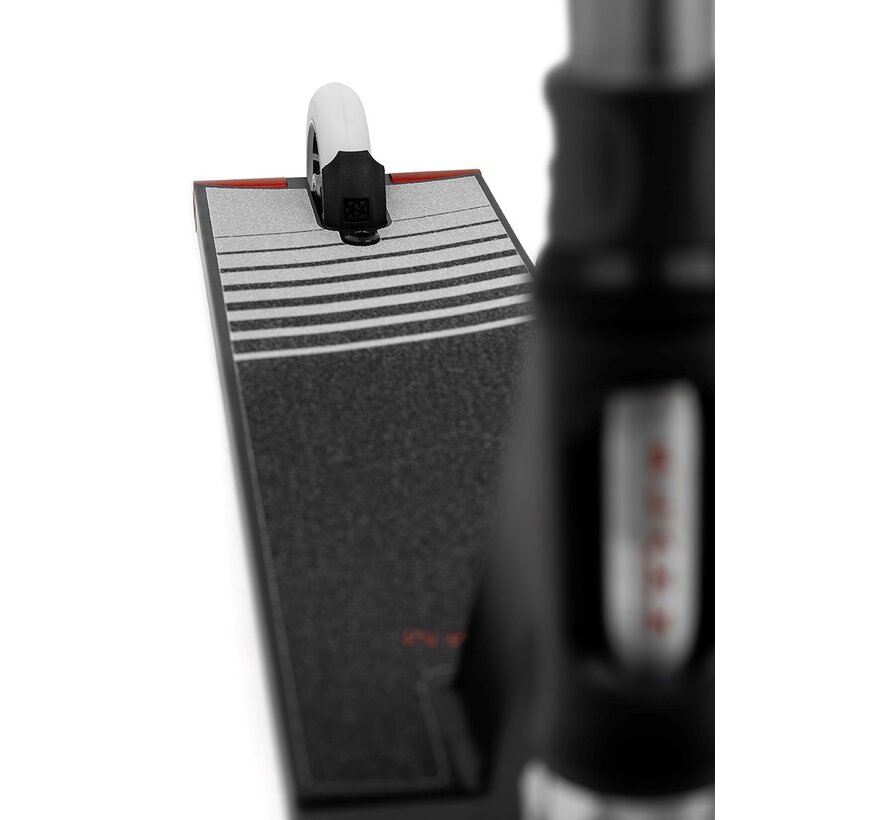Slamm Strobe Pro Stuntstep Black Silver Professionele Stuntstep met Breed Deck 115mm Wielen en IHC Compression voor Park en Street