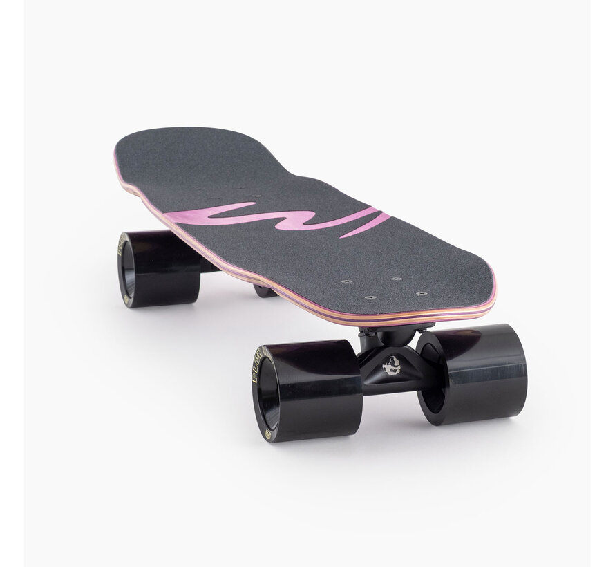 Deskorolka Landyachtz Dinghy 28.5 Cruiser Classic Fender Moray Eel Compact Cruiser z nadkolami i doskonałą zwrotnością