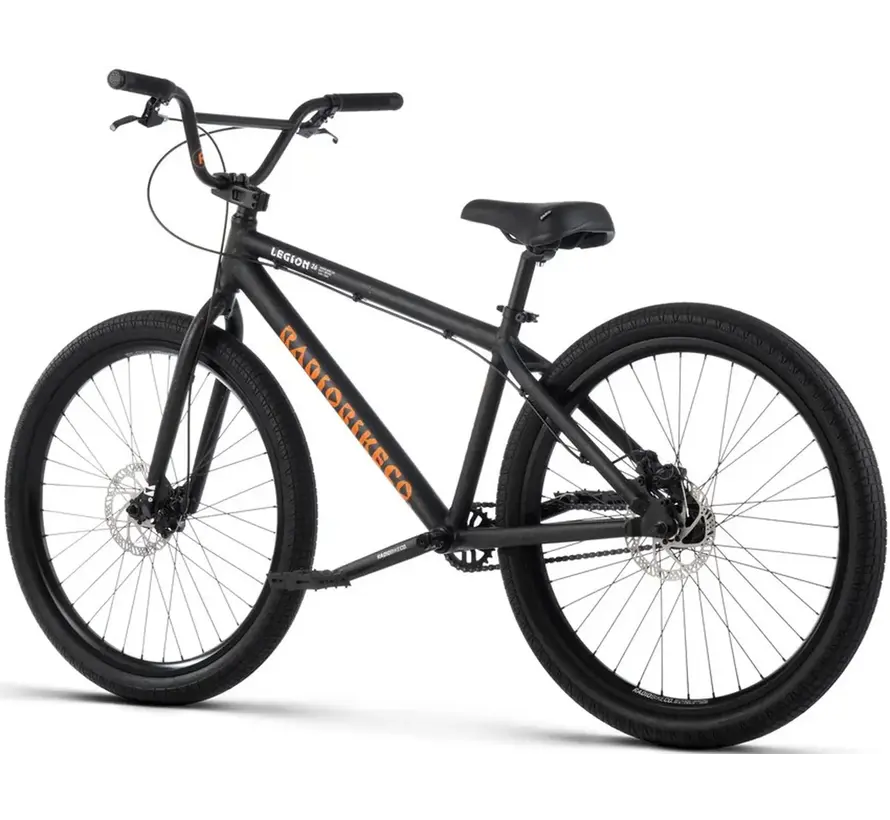 Bicicletta freestyle Radio Legion 26 Wheelie Bike Copper Splatter con grandi ruote da 26 pollici e robusto assetto da strada.