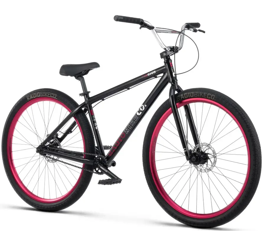 Bicicletta Radio Legion 29 Wheelie, nera e rossa, stile freestyle con grandi ruote da 29 pollici per impennate e street riding.