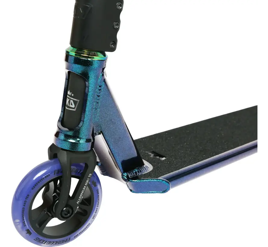 NKD Rizz Stunt Scooter Black Purple Lekka hulajnoga do jazdy w parku i na ulicy z możliwością manewrowania