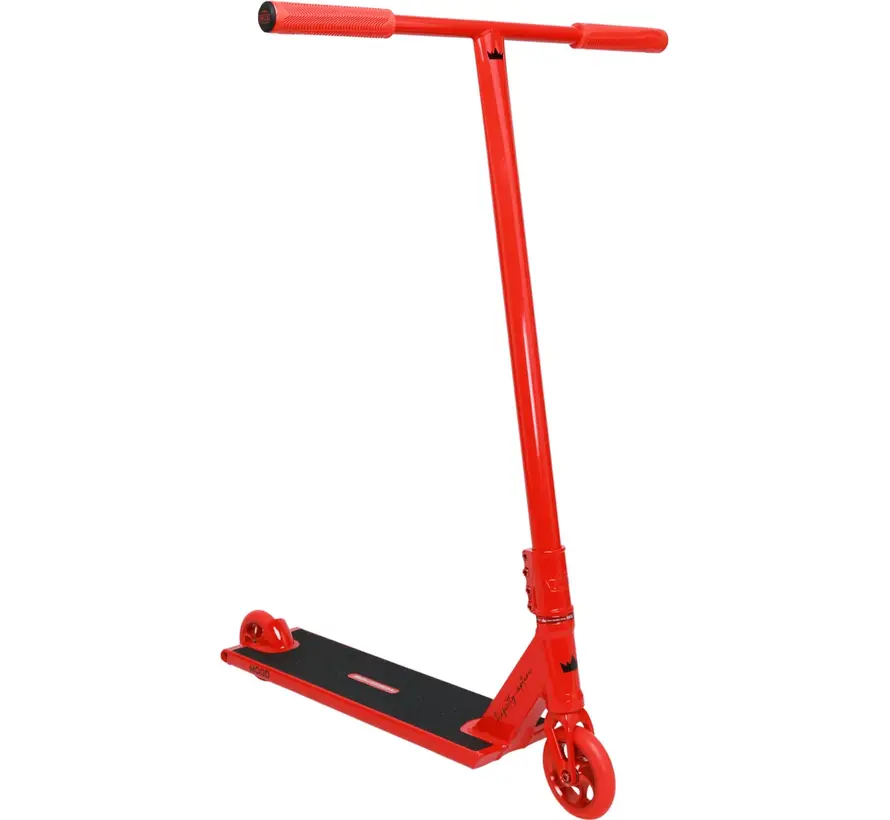 Trottinette freestyle NKD Mood rouge, légère et acrobatique, avec compression HIC et roues de 110 mm, idéale pour le park et la rue.