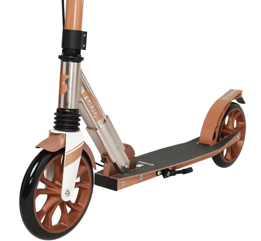Scooter de transport pliable Story GlideX Elite, couleur crème. Scooter confortable avec grandes roues et conception pliable pour une utilisation quotidienne.
