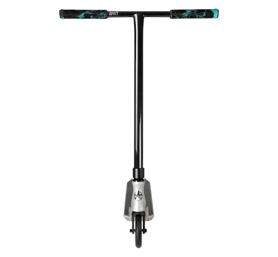 Addict Burner - Glitch Stuntstep Black/Raw 520mm - complete stuntstep voor park en street