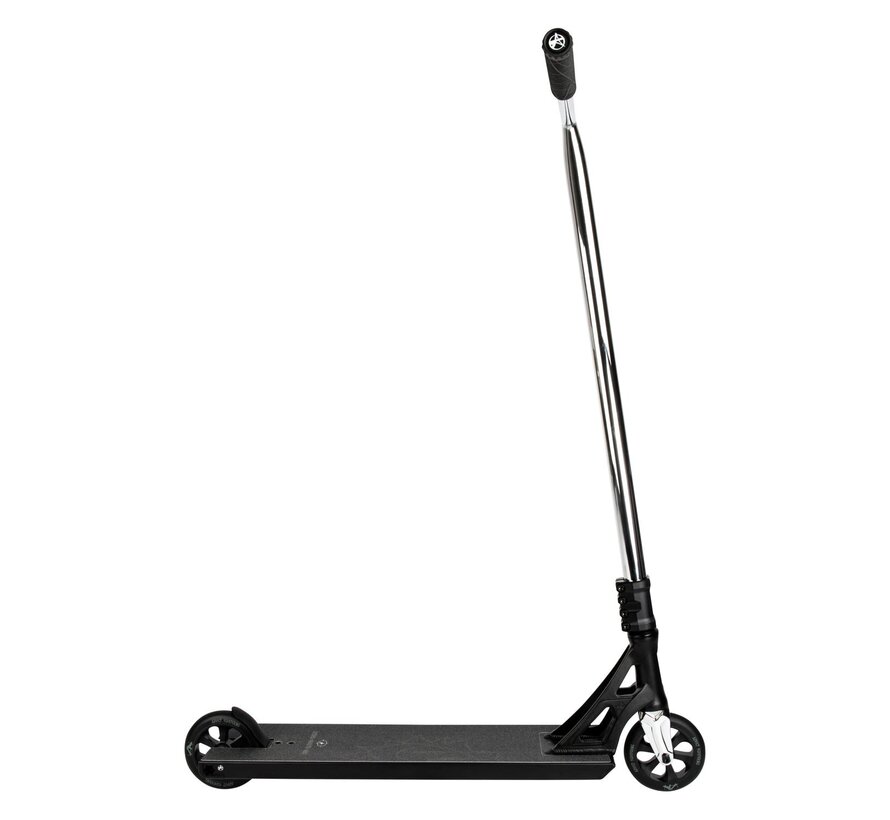 Addict Revenger - Pulse Stuntstep Black/Chrome 590mm - complete stuntstep voor park en street