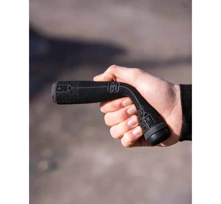CORE Skinny Boy Stuntstep Handvatten 170mm Zwart - stevig en klaar voor actie