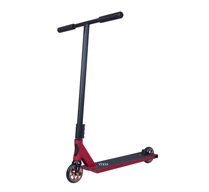 Striker Gravis Street Stuntstep Bordeaux Red S / L – SCS Street Step met 110 mm Wielen