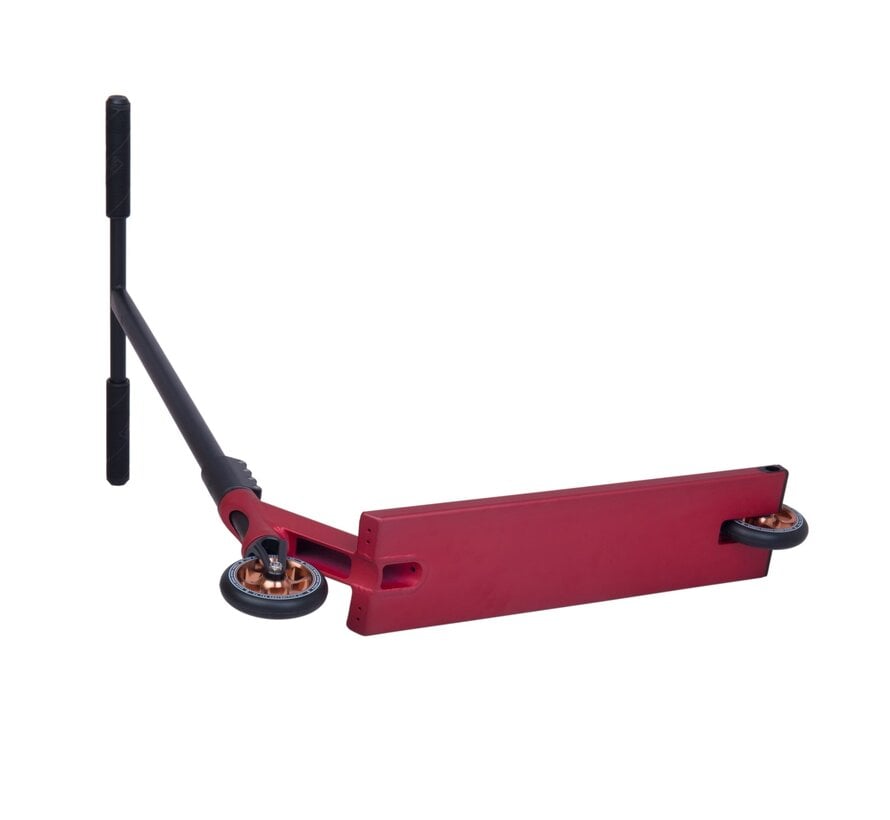Striker Gravis Street Stuntstep Bordeaux Red S / L – SCS Street Step met 110 mm Wielen