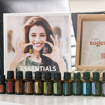 DōTERRA essential oils  Together kit with Laluz diffuser plus wooden box