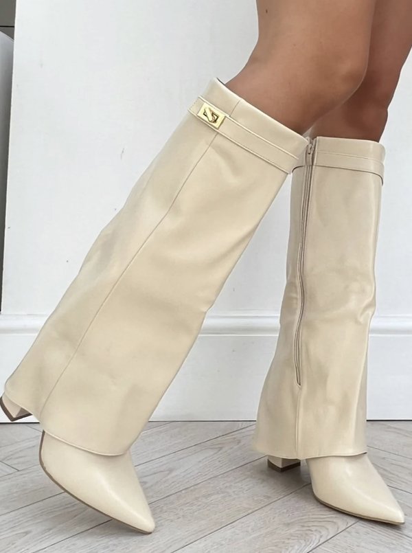 Givy boots beige