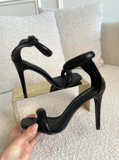 Selma heels black