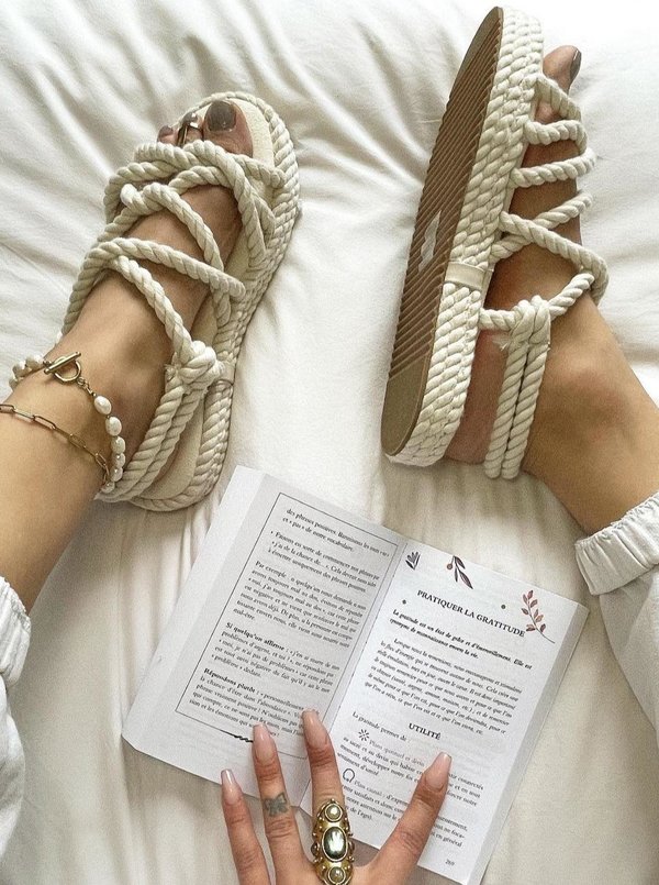 Braided sandals creme