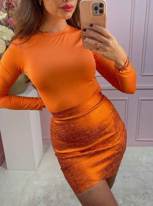 Charlotte body orange