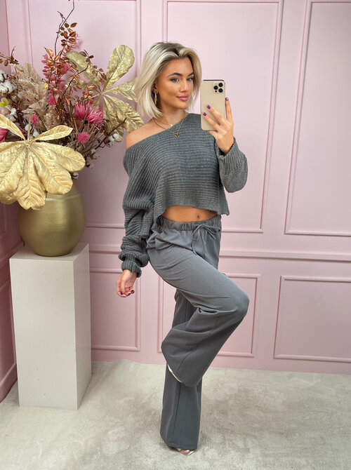 Cropped sweater grey