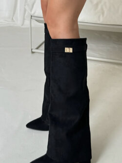 Givy boots black suede Givy boots black suede