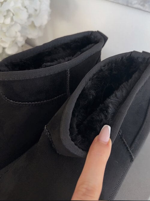 Platform boots black