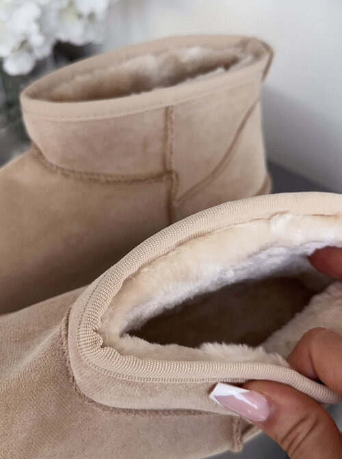 Platform boots beige Platform boots beige