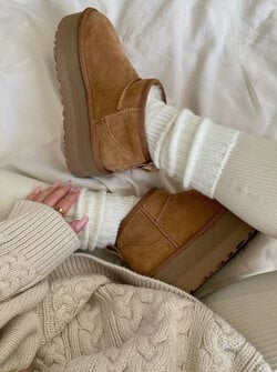 Platform boots camel