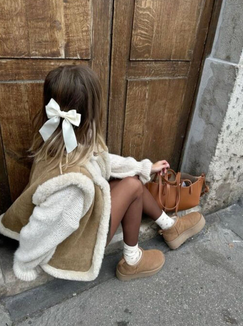 Platform boots camel