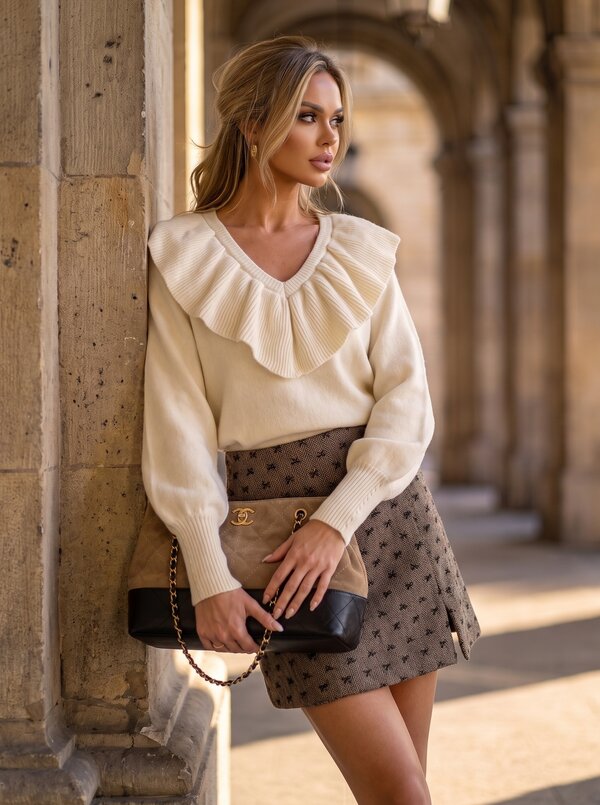 Olivia sweater ruffle creme