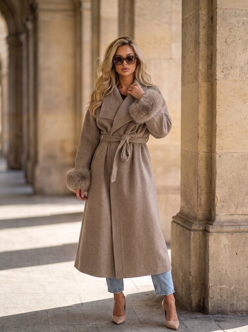 Noelle fur coat taupe Noelle fur coat taupe