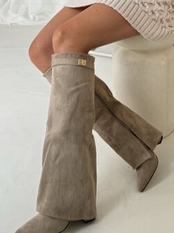 Givy boots khaki suede Givy boots khaki suede