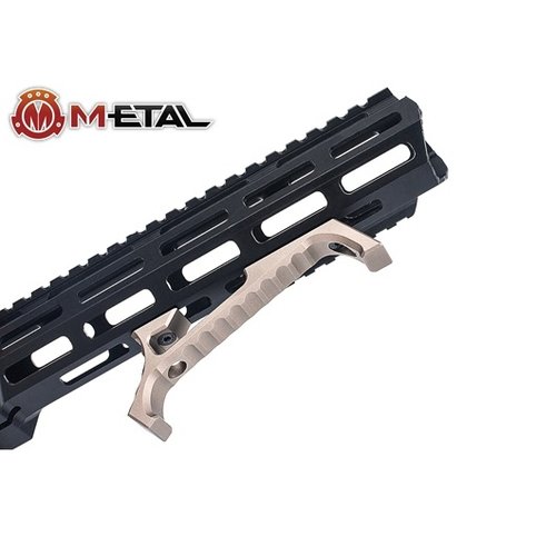 Metal VP23 Tactical Angled M-LOK Grip Dark Earth (DE) Metal VP23 Tactical Angled M-LOK Grip Dark Earth (DE)