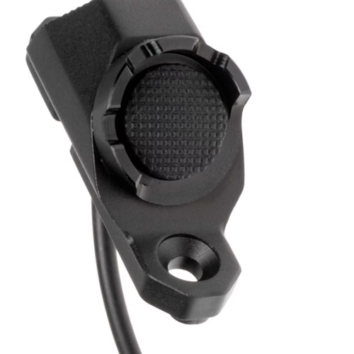 WADSN UT Hot Button Switch KeyMod & M-LOK Rail (3.5mm Plug) - Black WADSN UT Hot Button Switch KeyMod & M-LOK Rail (3.5mm Plug) - Black