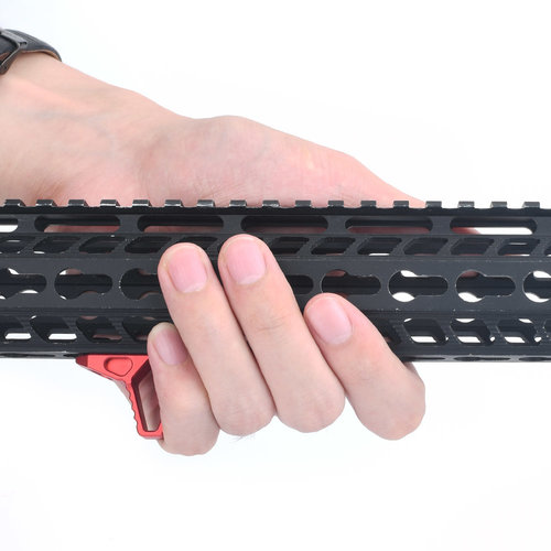Metal Triangle Hand-Stop KeyMod & M-LOK - Red Metal Triangle Hand-Stop KeyMod & M-LOK - Red