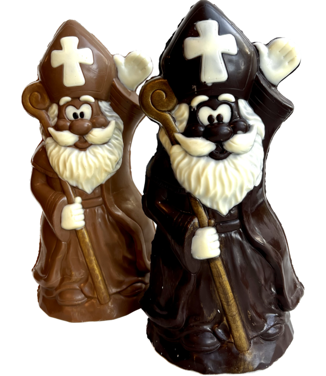 SINTERKLAAS FIRGURE WITH KRUIDNOTEN