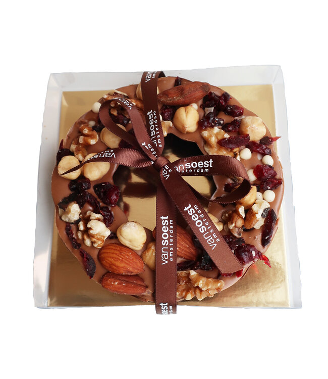 CHOCOLADE KRANS MET NOTENMIX