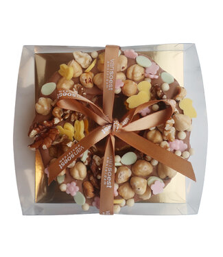 PRALINE NUTS CHOCOLADE WREATH EASTER