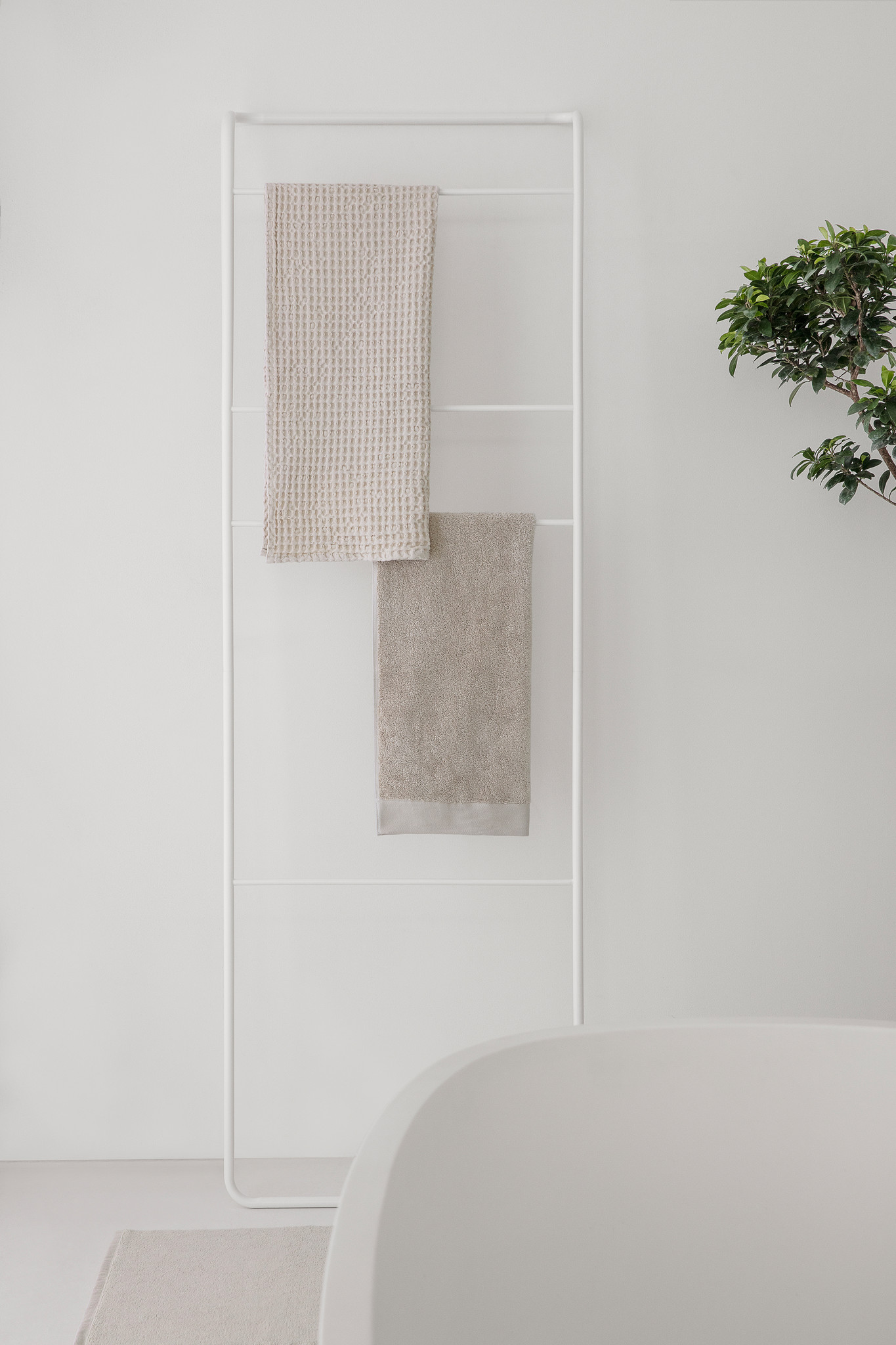 Broek Overdreven Geelachtig Blomus handdoekladder MODO wit (66272) - hoogte 170 cm - Bath & Living