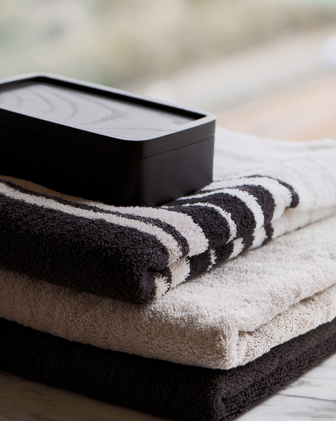 Vandyck RANGER towel / bath towel / bath mat color Off Black Bath