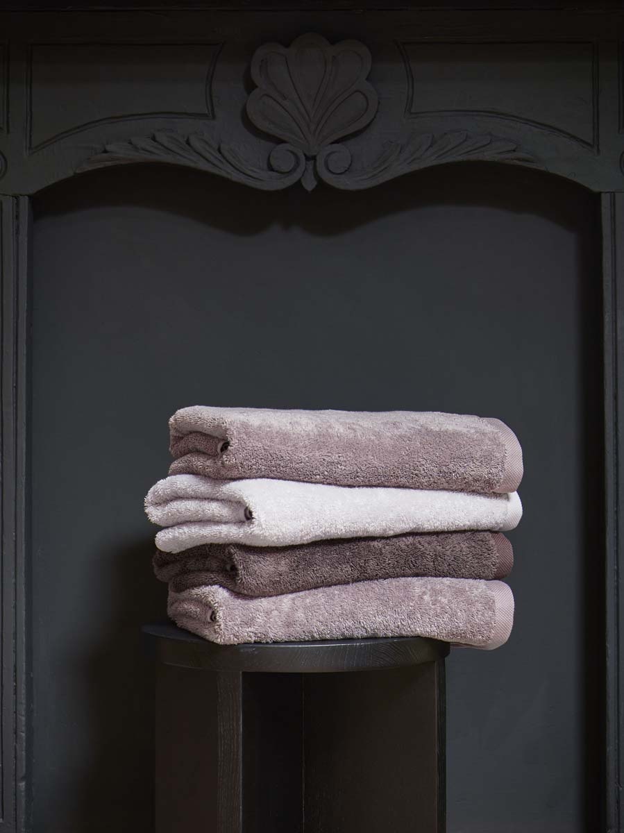 Aquanova LONDON towels - dark purple - Egyptian cotton - Bath & Living