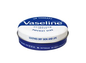 VASELINE LIP THERAPY BLAUW
