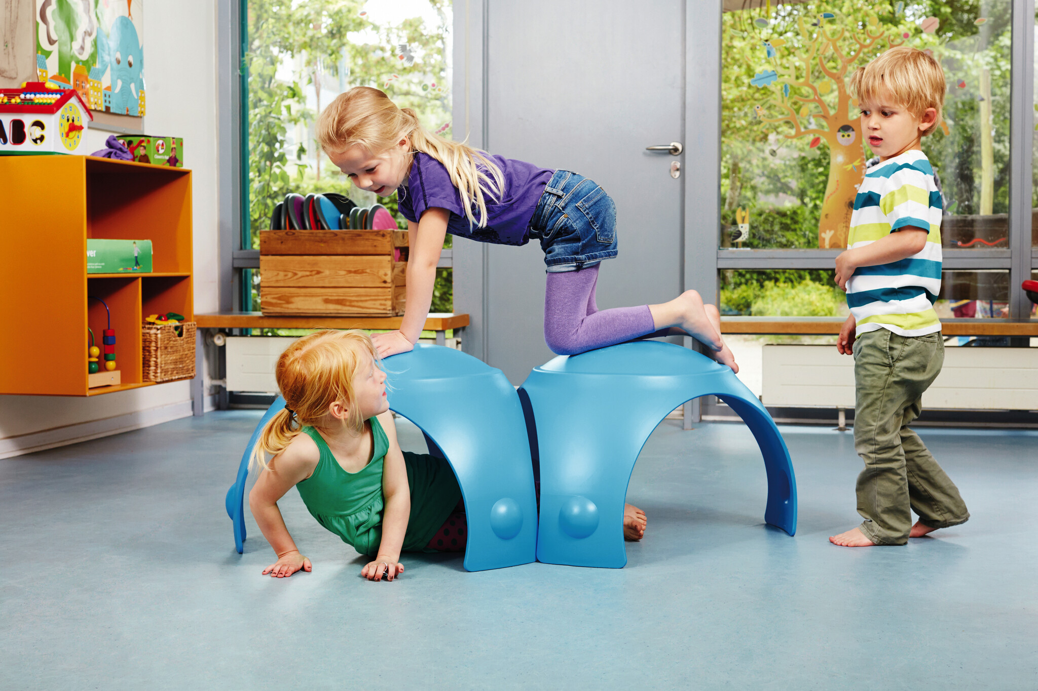 Inrichten kinderdagverblijf; speelmeubels en speelgoed