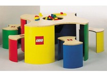 LEGO Speeltafel met vier krukjes