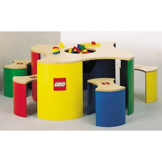 LEGO Speeltafel met vier krukjes