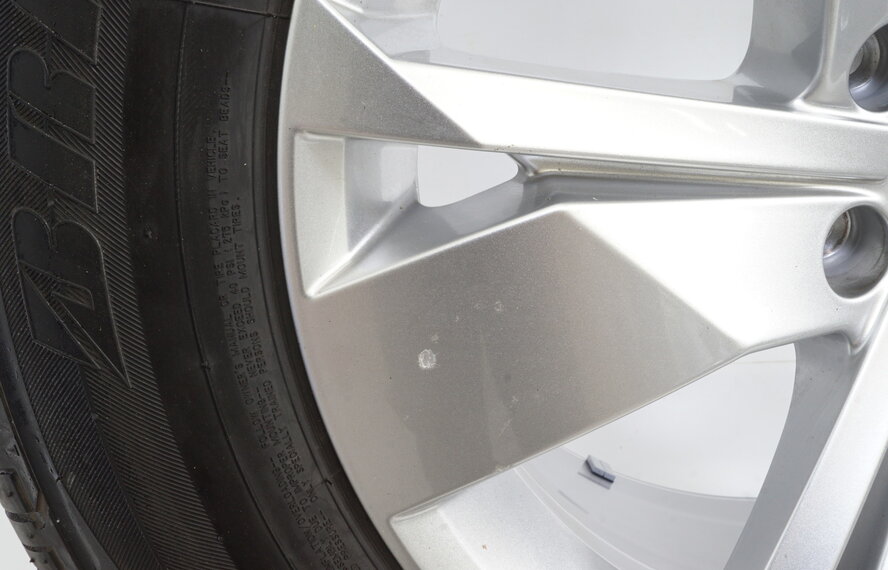 Volkswagen VW Touareg 3 18 inch Cordova velgen + Zomerbanden Bridgestone Origineel