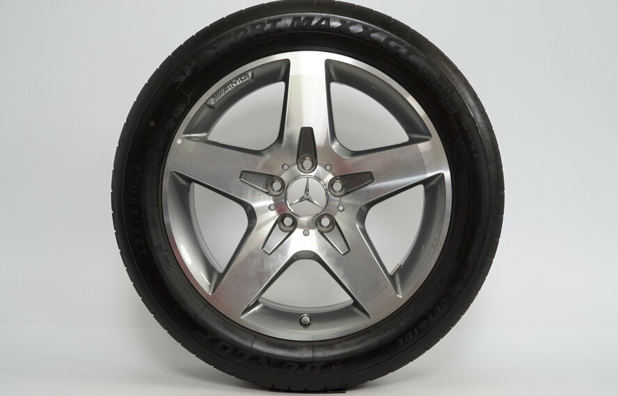 Mercedes Mercedes GLA Klasse X156 18 inch AMG velgen + Zomerbanden Dunlop 7MM Runflat Origineel