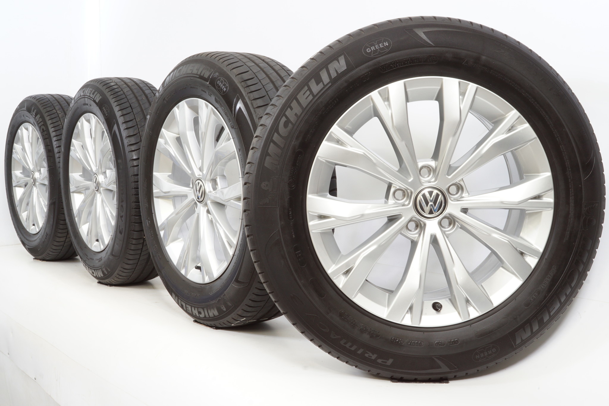 komen atleet kiezen VW Tiguan 5N 17 inch Montana velgen + Zomerbanden Michelin Origineel - JD  Banden & Velgen