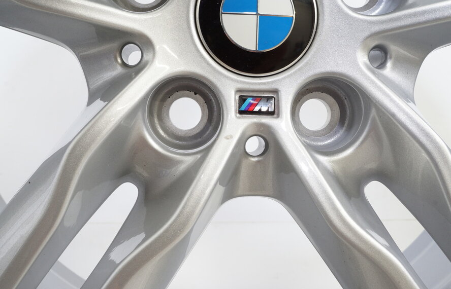 BMW BMW 2 serie F45 Active Gran Tourer 17 inch velgen 483M + Winterbanden Continental Runflat Origineel