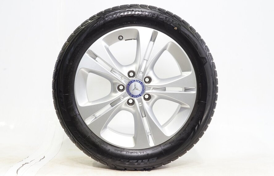 Mercedes Mercedes C Klasse W205 17 inch velgen + Winterbanden Bridgestone runflat Origineel