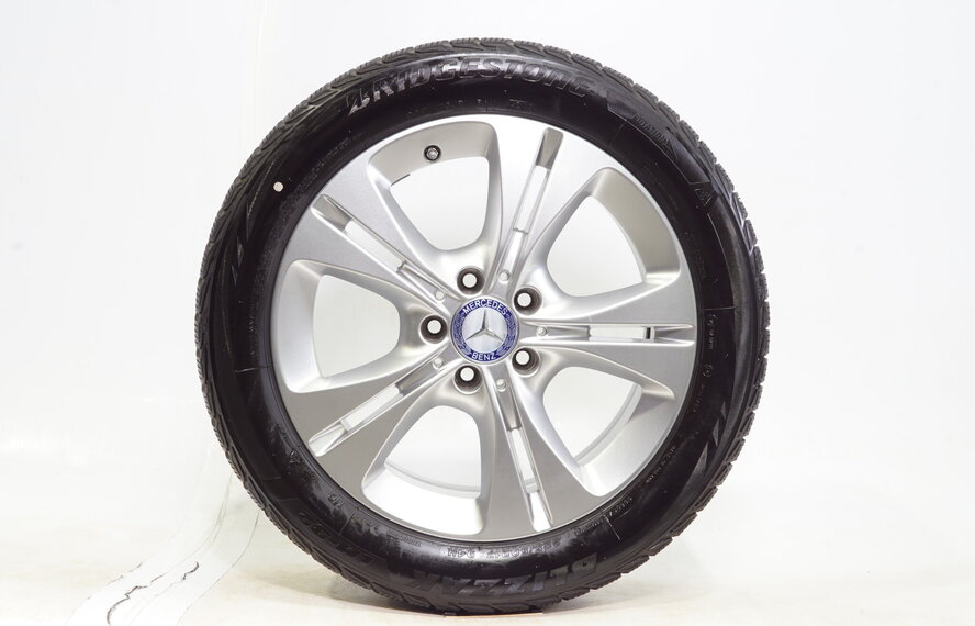Mercedes Mercedes C Klasse W205 17 inch velgen + Winterbanden Bridgestone Origineel