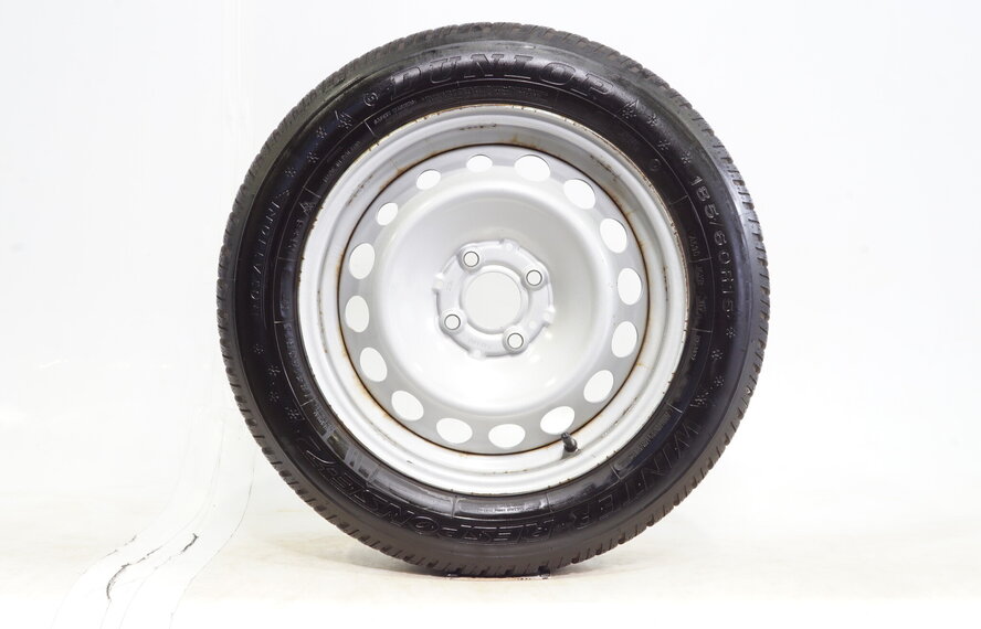 Smart Smart ForTwo ForFour W453 15 inch stalen velgen + Winterbanden Dunlop Origineel