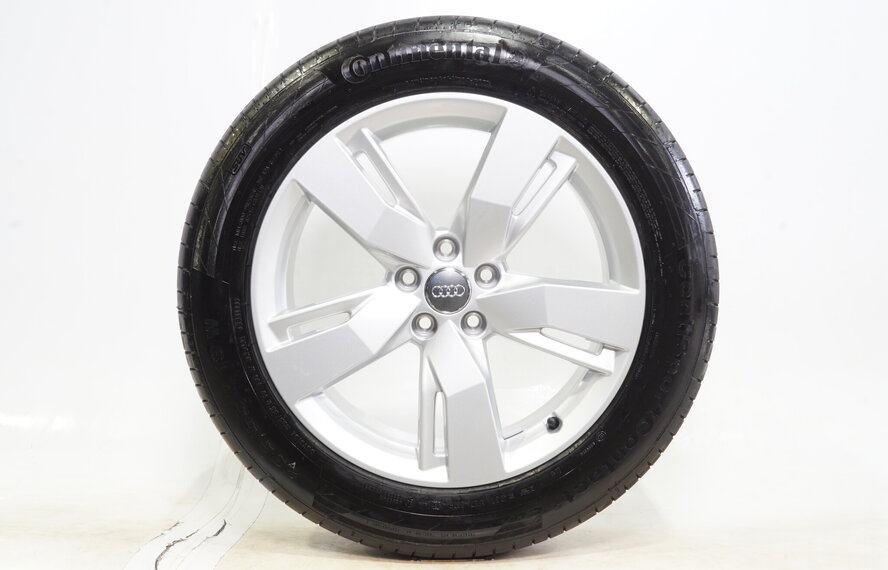 Audi Audi Q5 19 inch velgen + Zomerbanden Continental Origineel